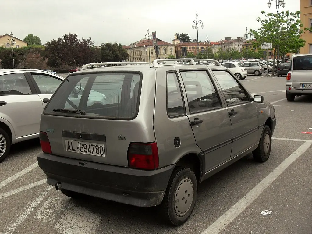 Fiat  Uno 60 S 2