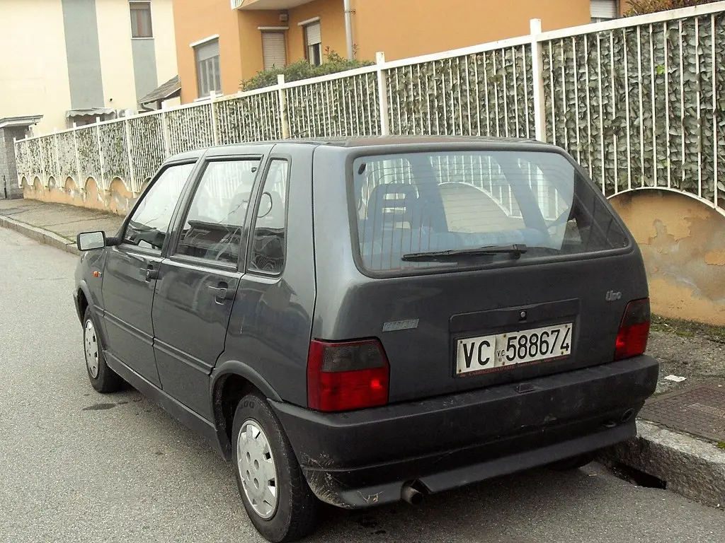 Fiat  Uno 60 SX 3