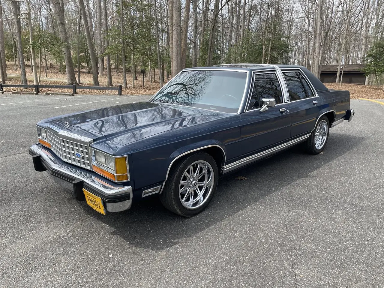 Ford Crown Victoria Crown Victoria 4.6 LTD 2