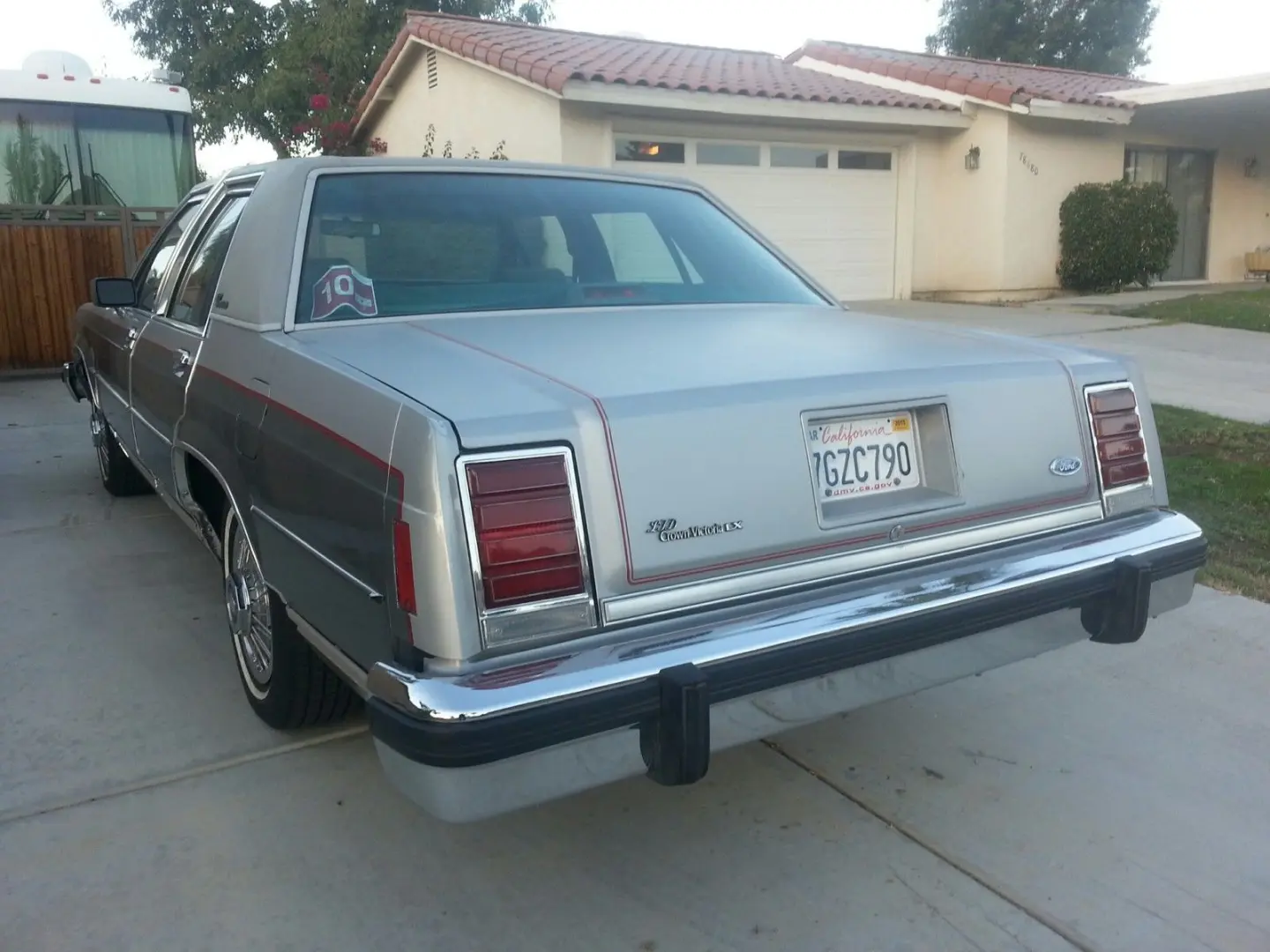 Ford Crown Victoria Crown Victoria 4.6 LTD 3