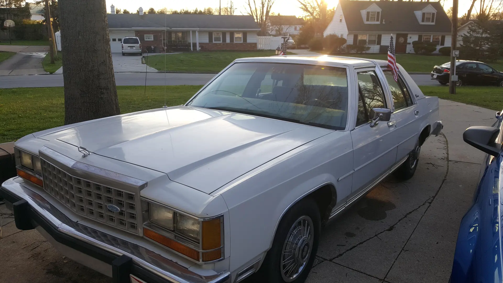 Ford Crown Victoria Crown Victoria 4.6 LTD LX 4