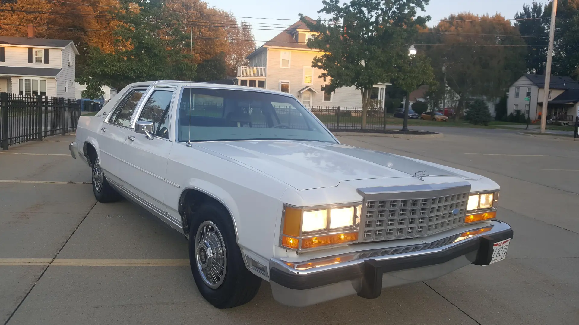 Ford Crown Victoria Crown Victoria 4.6 LTD 3