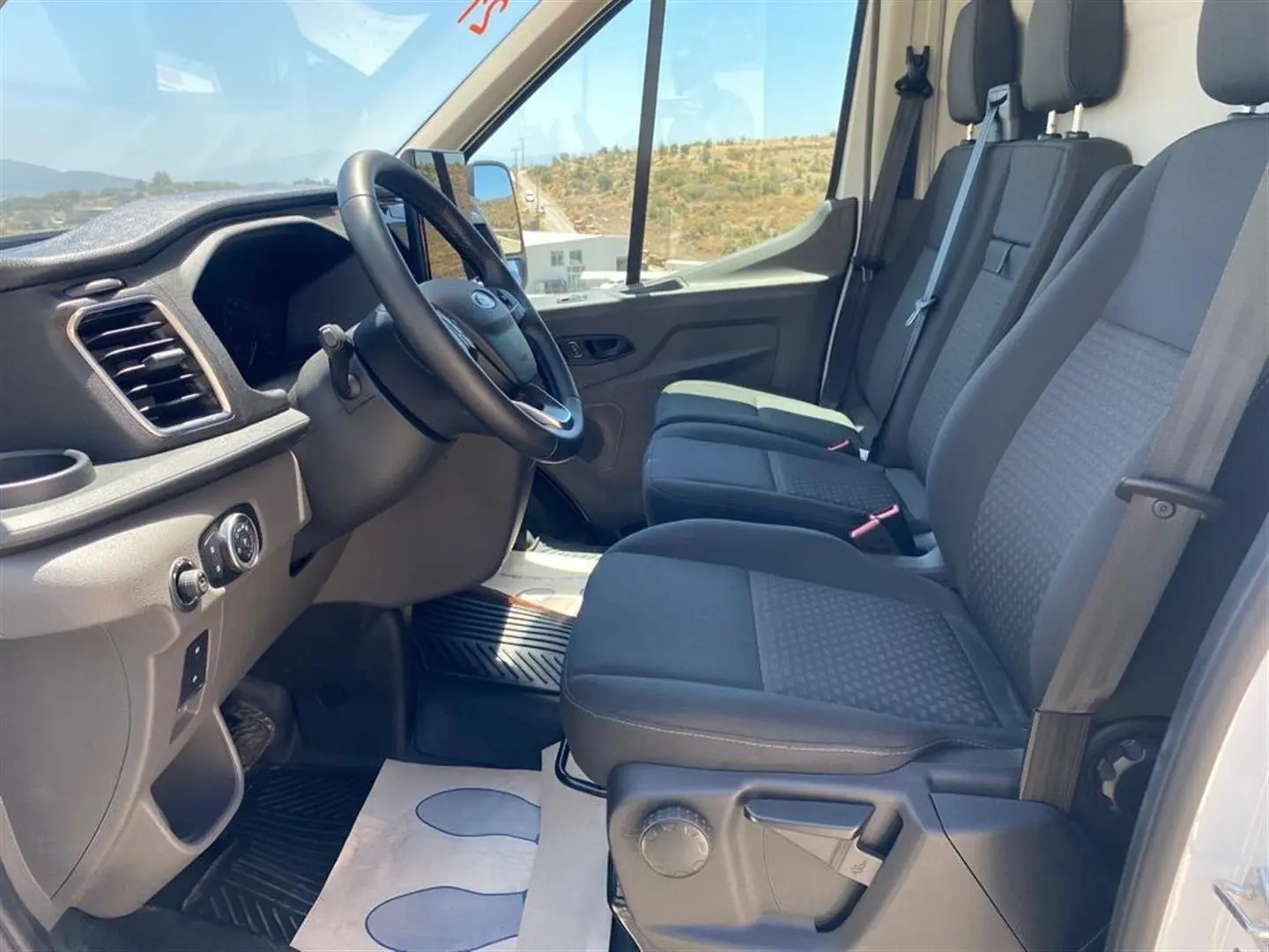 Ford  e-Transit 350 E Deluxe 198KW 3