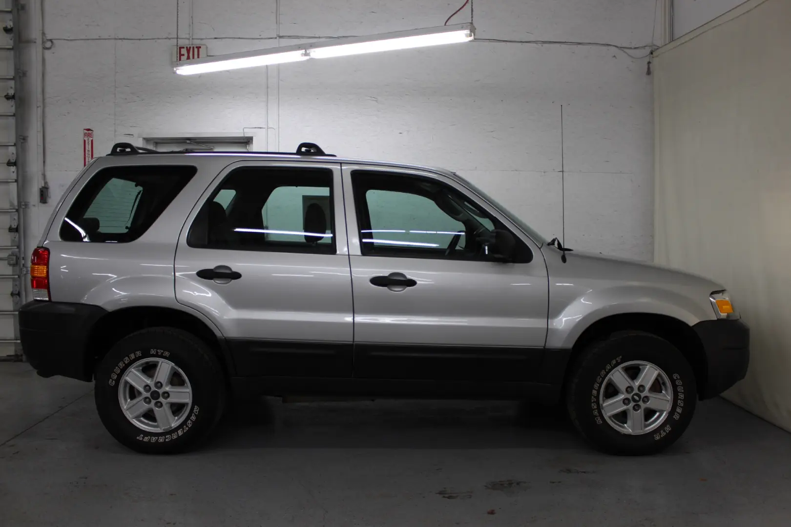 Ford Escape Escape 2.3 XLS 1