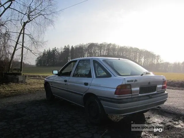 Ford Escort Escort 1.3 Ghia 5