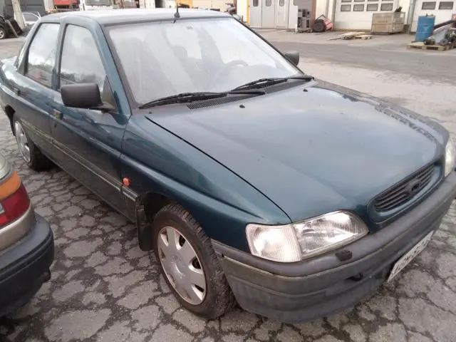 Ford Escort Escort 1.4 CL 3