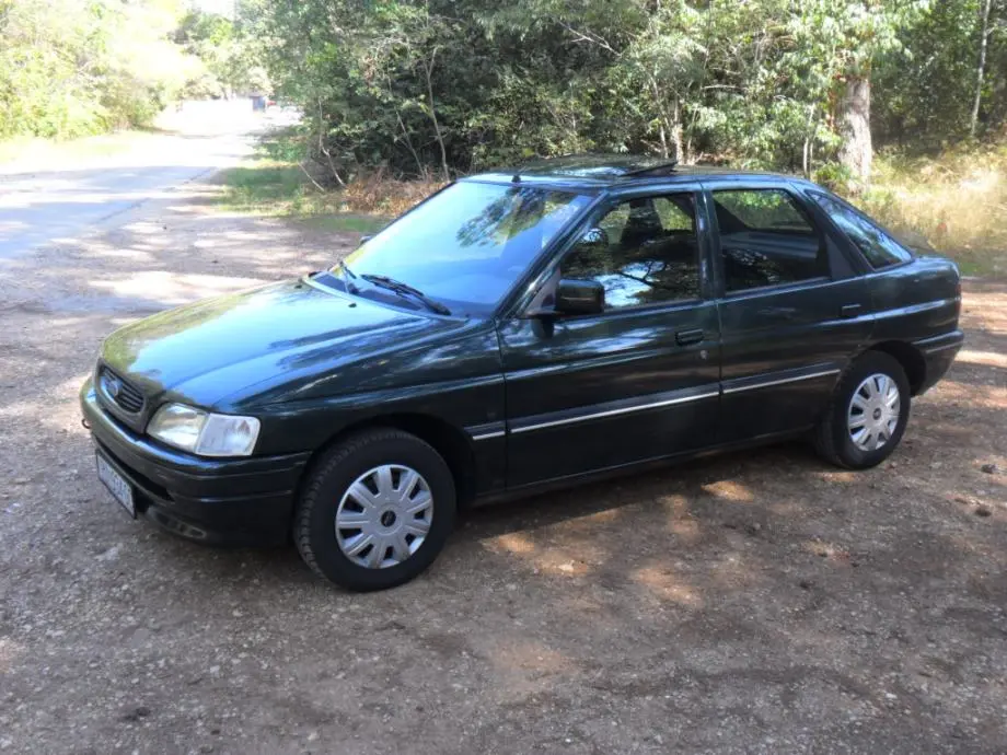 Ford Escort Escort 1.4 CLX 2