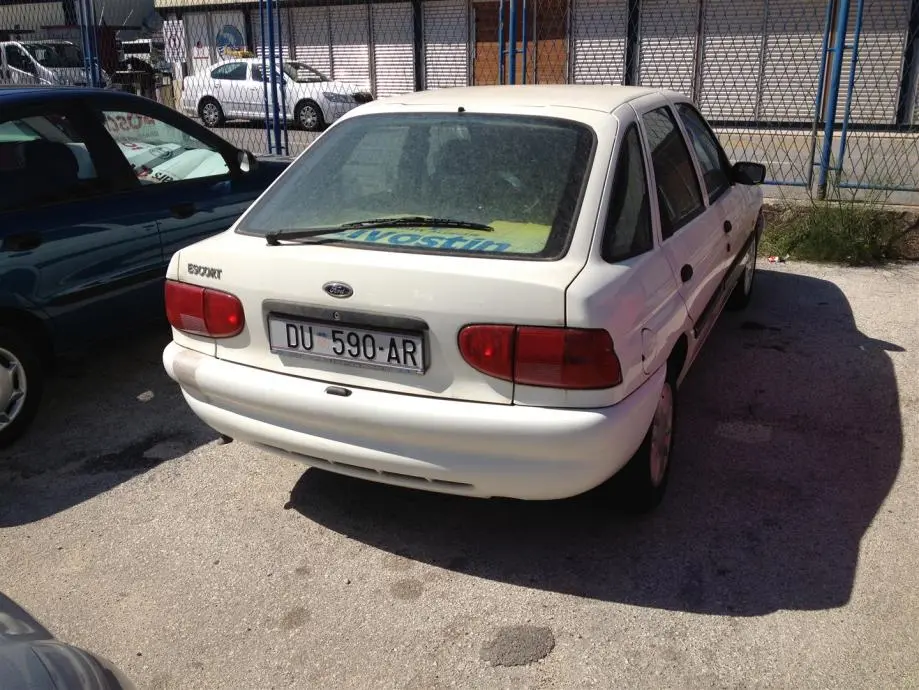 Ford Escort Escort 1.4 CLX 3