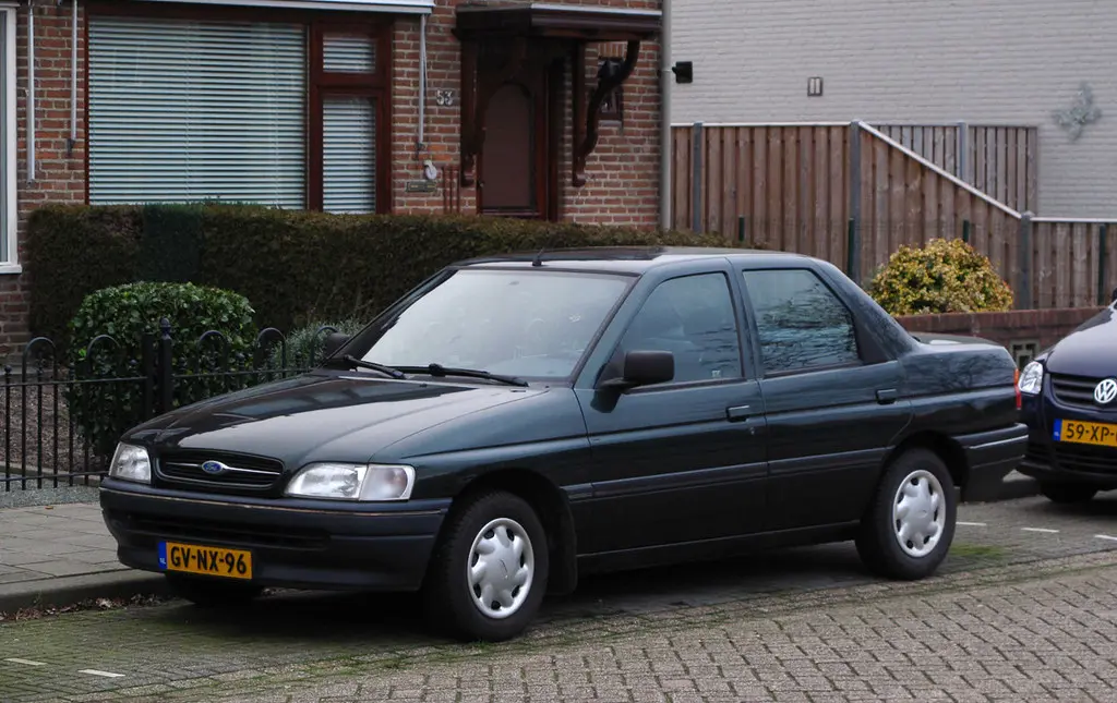 Ford Escort Escort 1.6 16V CLX 1