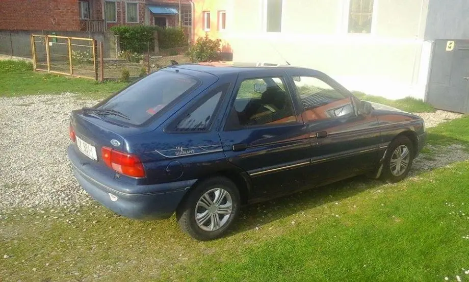 Ford Escort Escort 1.6 16V CLX 5