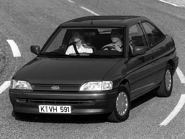 Ford Escort Escort 1.6 CLX 3