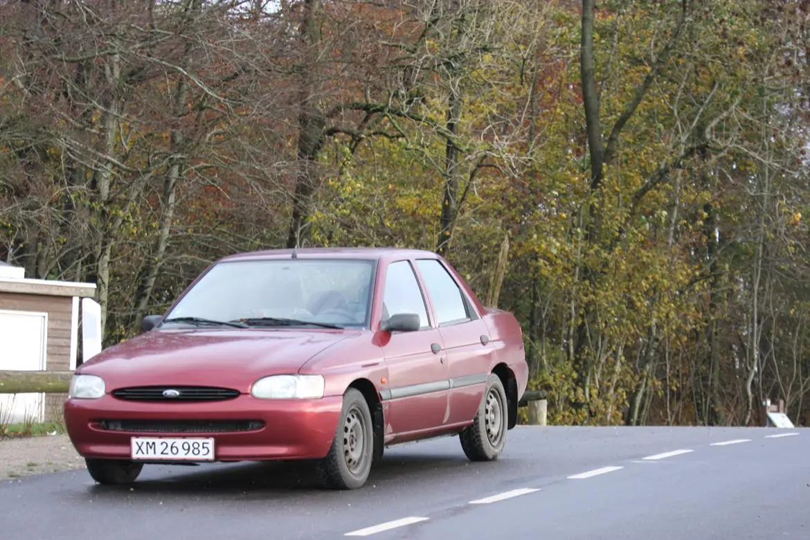 Ford Escort Escort 1.8 16V CLX 4