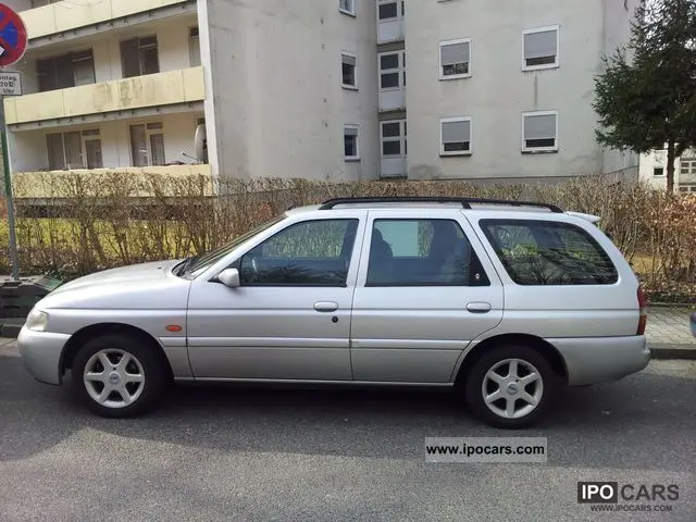 Ford Escort Escort 1.8 16V Ghia 3