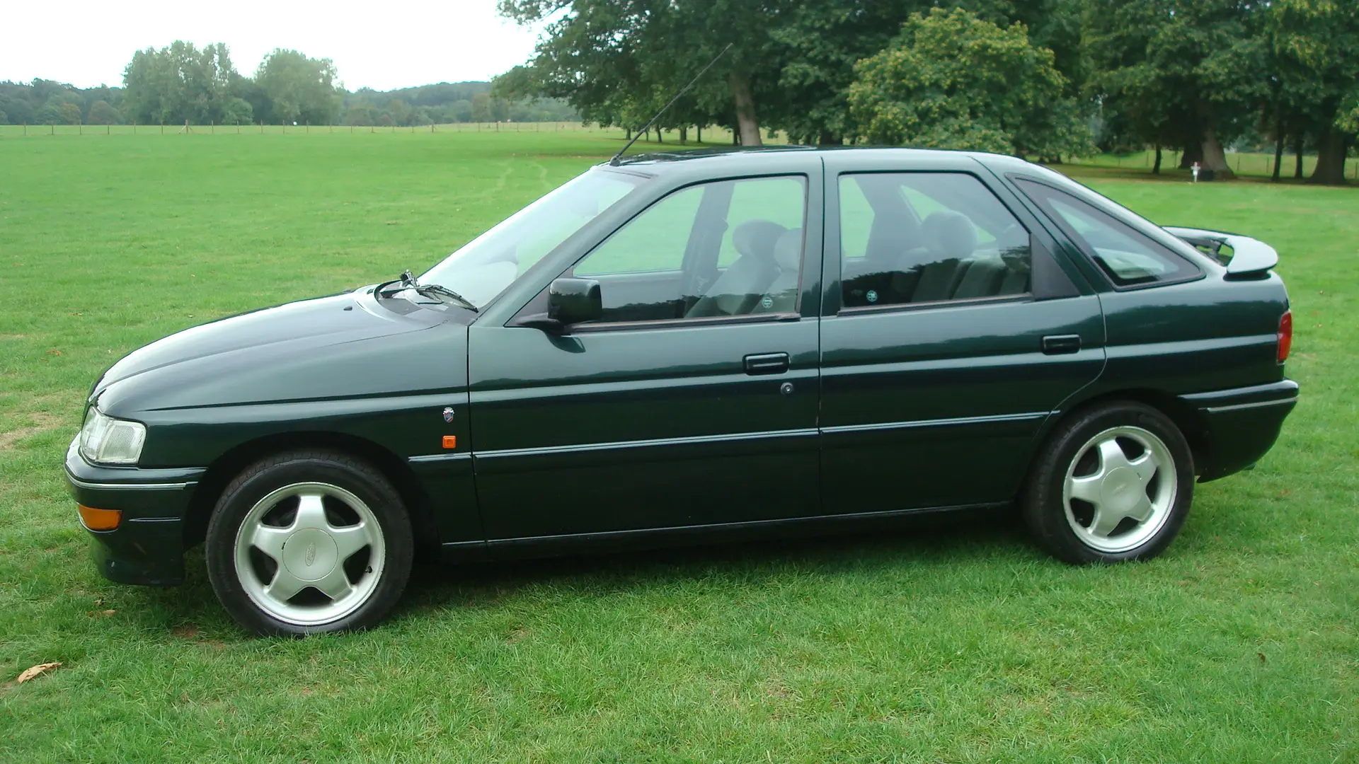 Ford Escort Escort 1.8 16V Ghia 1