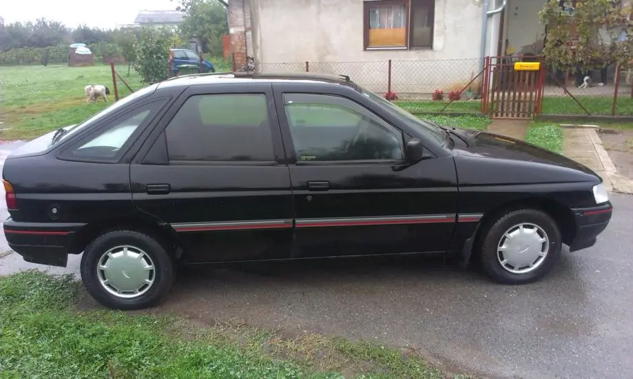 Ford Escort Escort 1.8 D CLX 5
