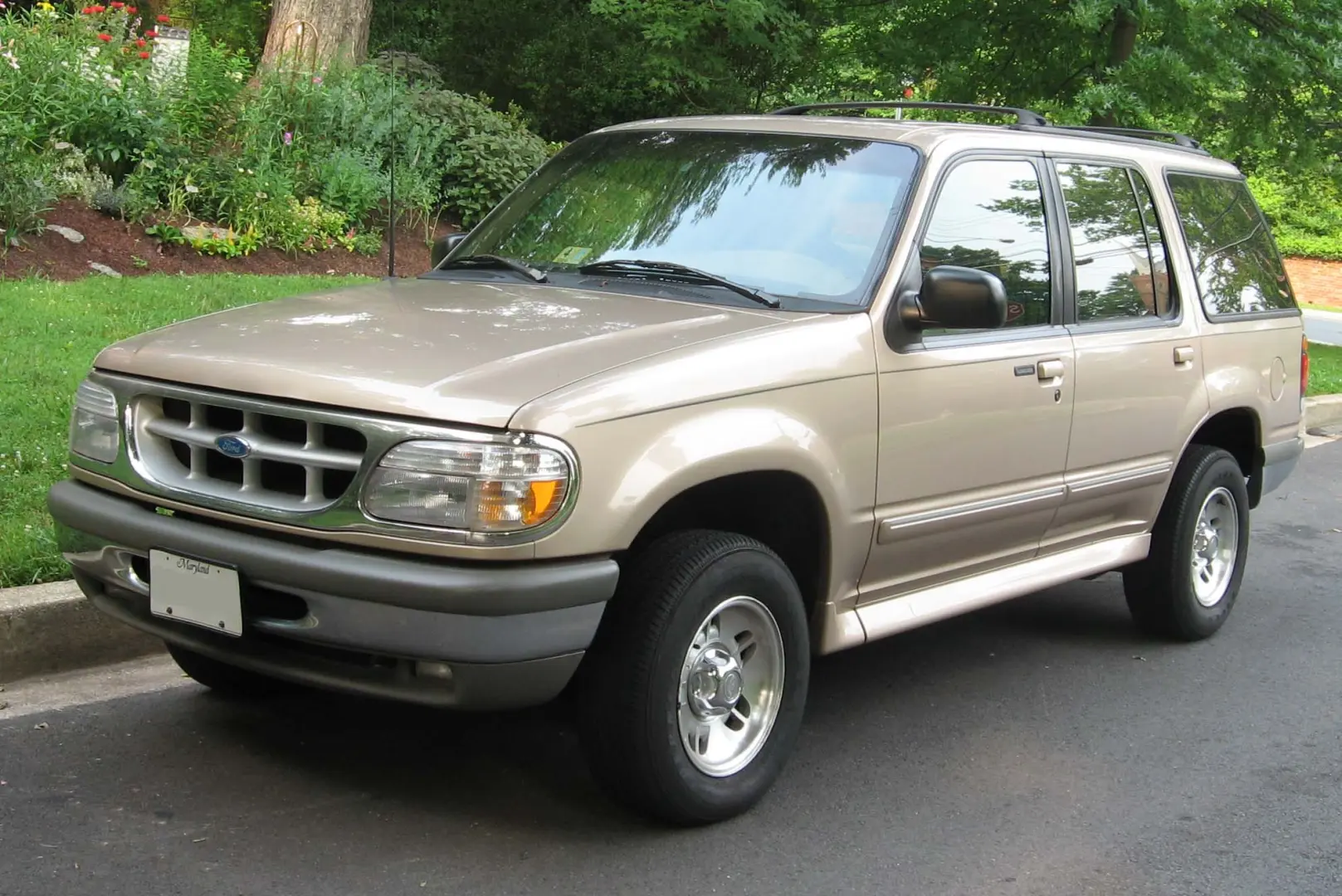 Ford Explorer Explorer 4.0 XLT 1