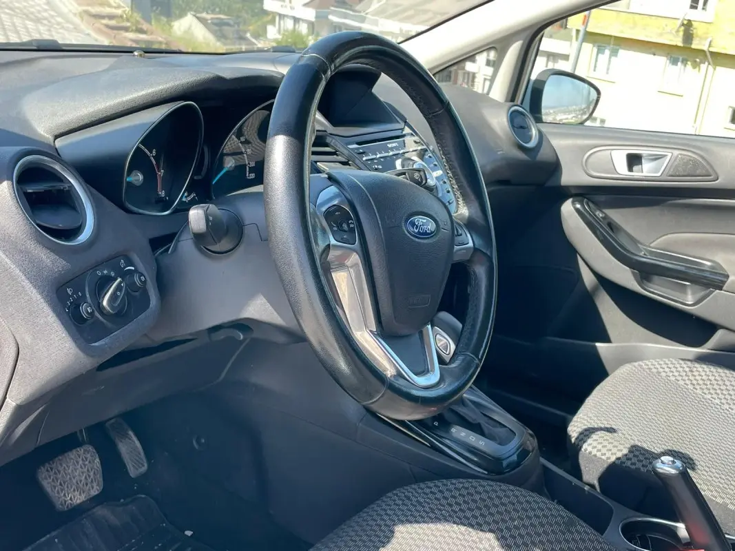 Ford Fiesta Fiesta 1.0 GTDI EcoBoost Titanium Powershift 4