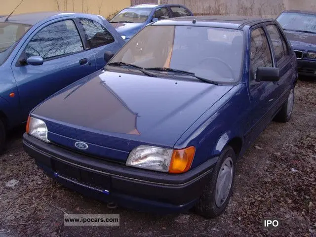 Ford Fiesta Fiesta 1.1 CLX 1