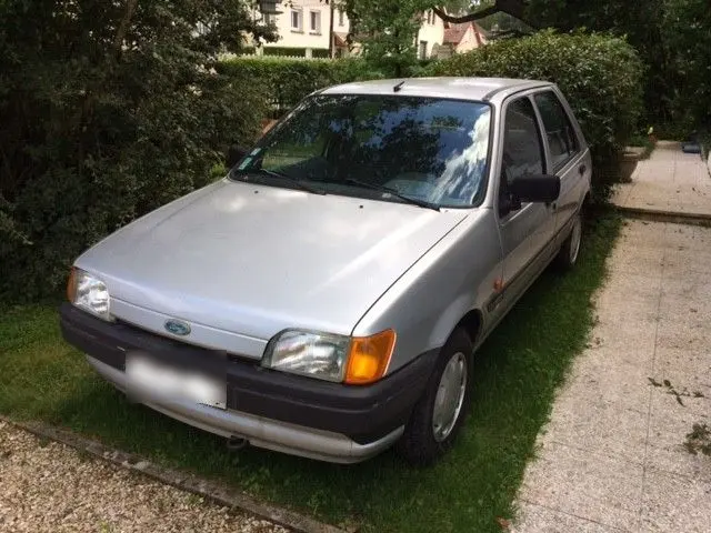 Ford Fiesta Fiesta 1.1 CLX 2