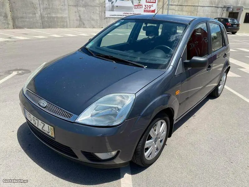 Ford Fiesta Fiesta 1.25i Ghia 5