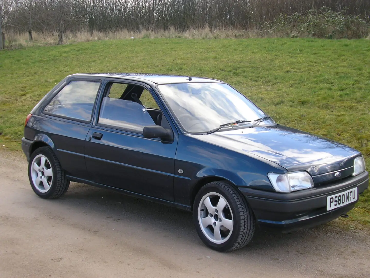 Ford Fiesta Fiesta 1.4 Fun 2