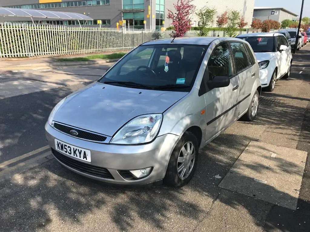 Ford Fiesta Fiesta 1.4 Ghia 5