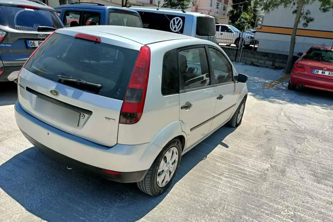 Ford Fiesta Fiesta 1.4 TDCi Sport 6
