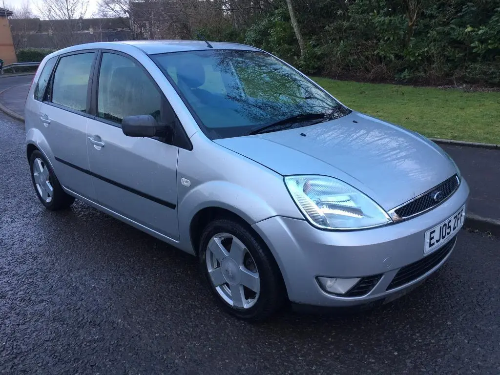 Ford Fiesta Fiesta 1.6 Ghia 6
