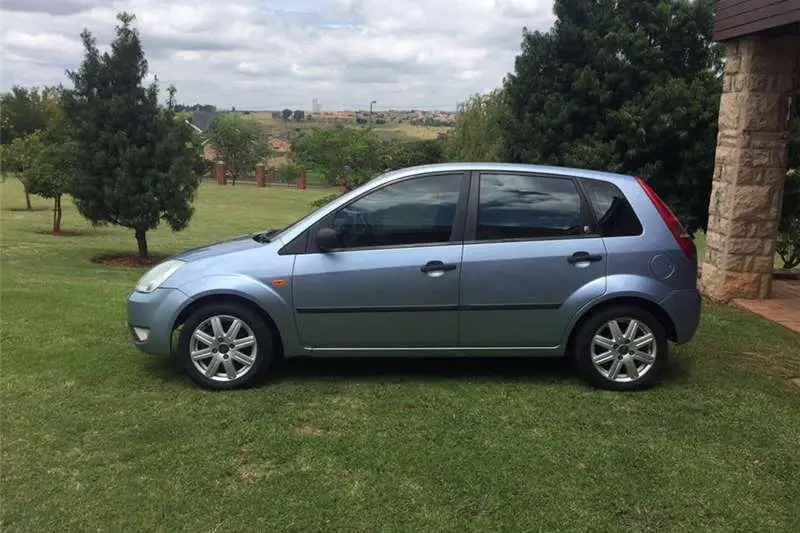 Ford Fiesta Fiesta 1.6 Ghia 0