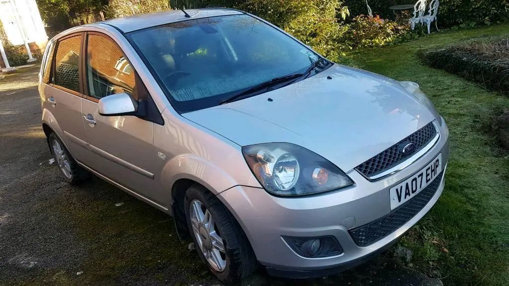 Ford Fiesta Fiesta 1.6 TDCI Ghia 5