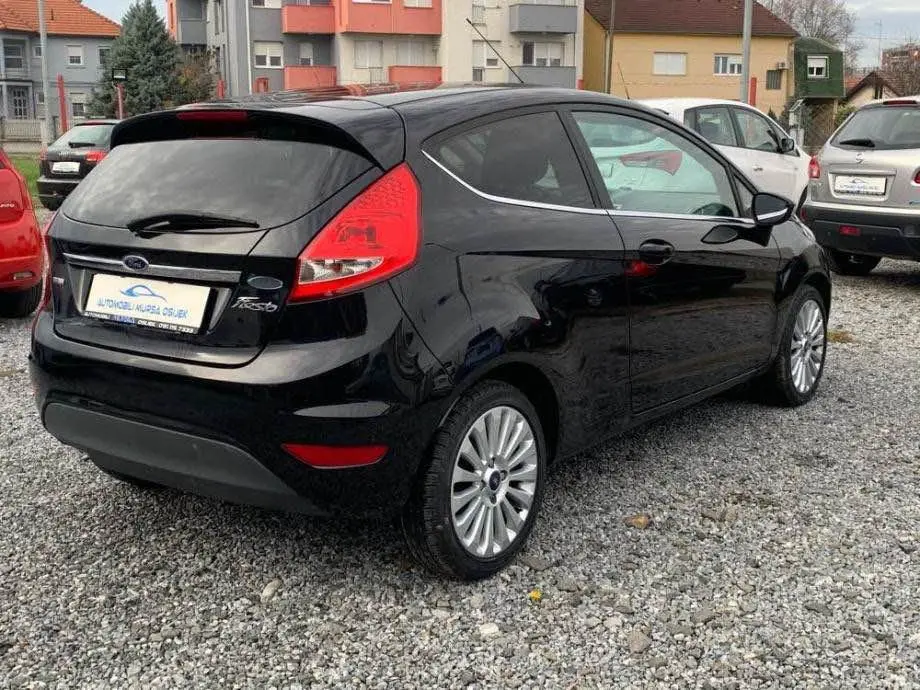 Ford Fiesta Fiesta 1.6 TDCI Titanium 4