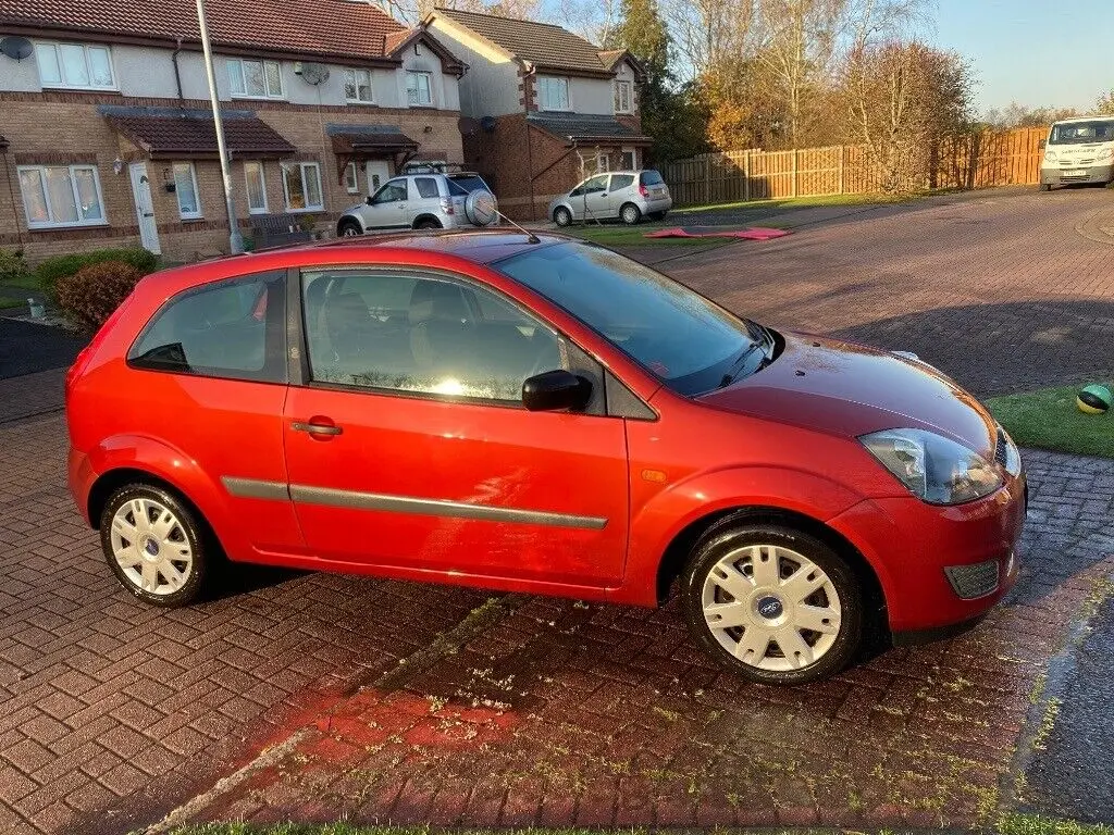 Ford Fiesta Fiesta 1.6i Collection 3