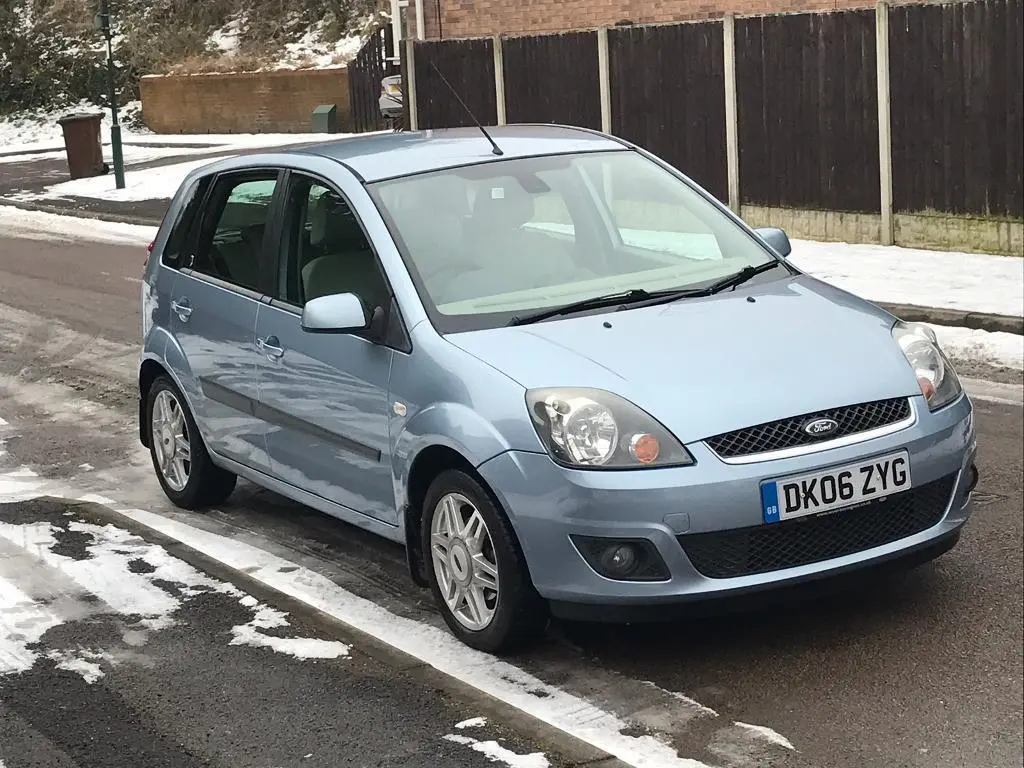 Ford Fiesta Fiesta 1.6i Ghia 3