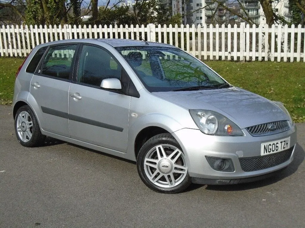 Ford Fiesta Fiesta 1.6i Ghia 7