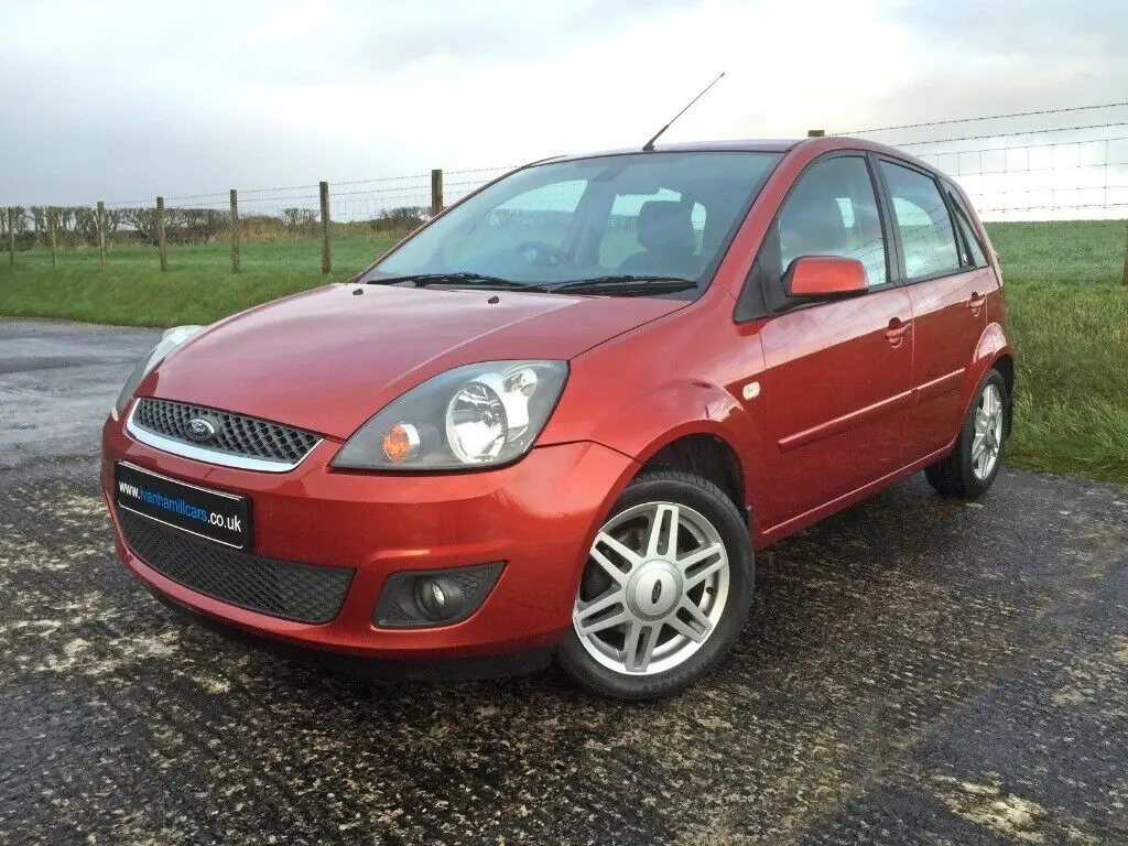 Ford Fiesta Fiesta 1.6i Ghia 6