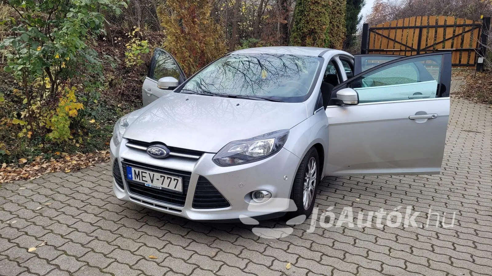 Ford Focus Focus 1.0 GTDI EcoBoost Trend X 2
