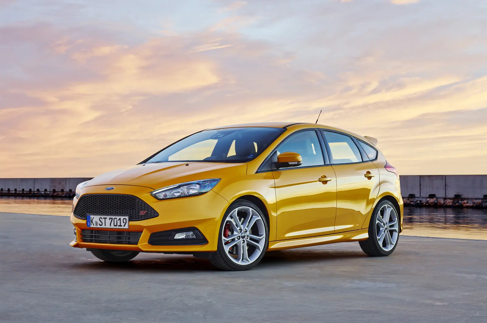 Ford Focus Focus 1.5 TDCI ST-Line Powershift 1