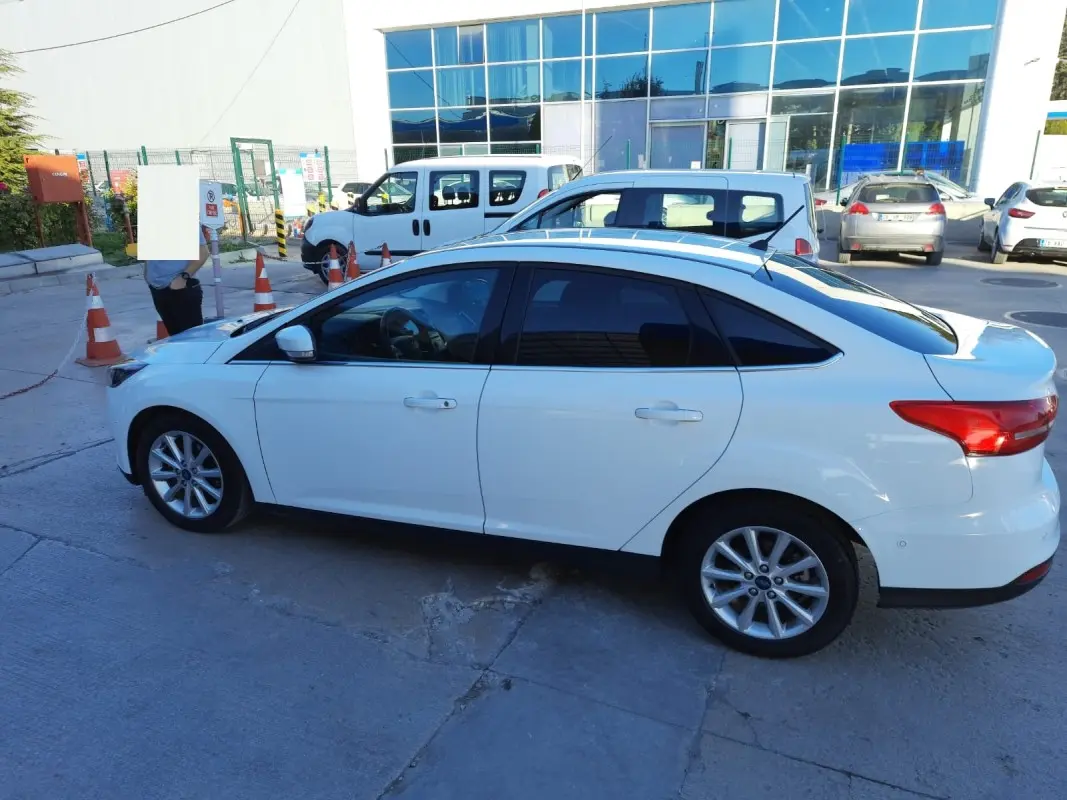 Ford Focus Focus 1.5 TDCI Titanium Powershift 5