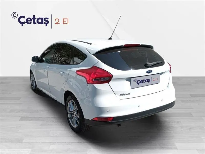 Ford Focus Focus 1.5 TDCI Trend X Powershift 5