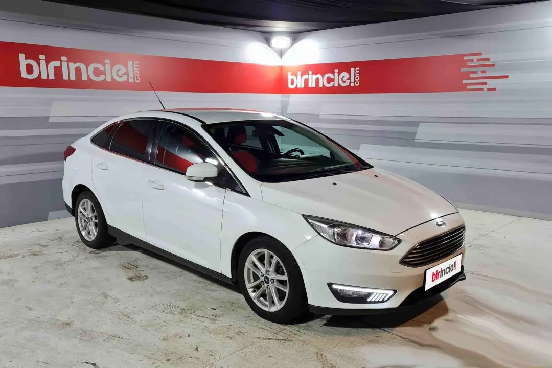 Ford Focus Focus 1.5 TDCI Trend X Powershift 6