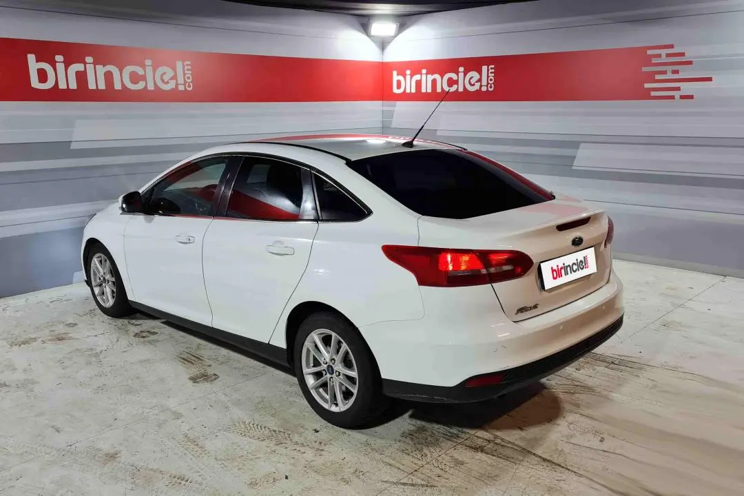 Ford Focus Focus 1.5 TDCI Trend X Powershift 7