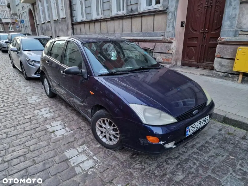 Ford Focus Focus 1.6 Ambiente 0