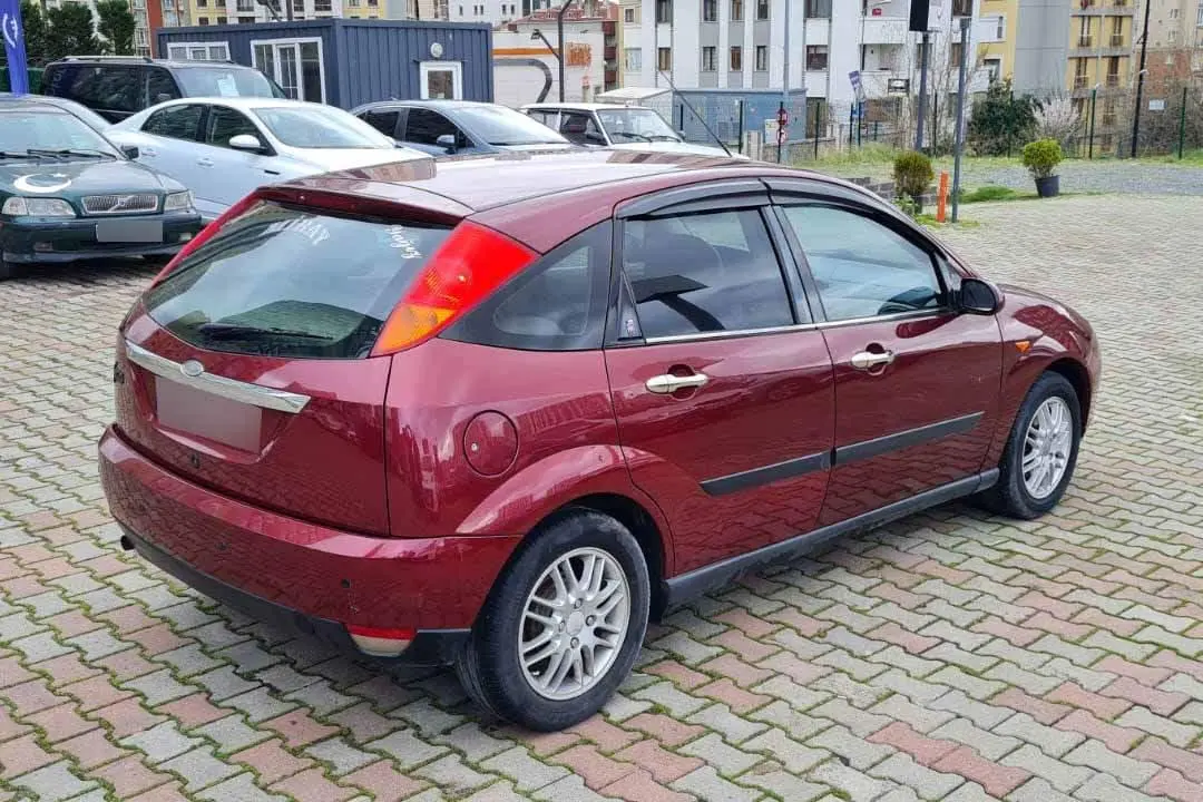 Ford Focus Focus 1.6 Ghia 0