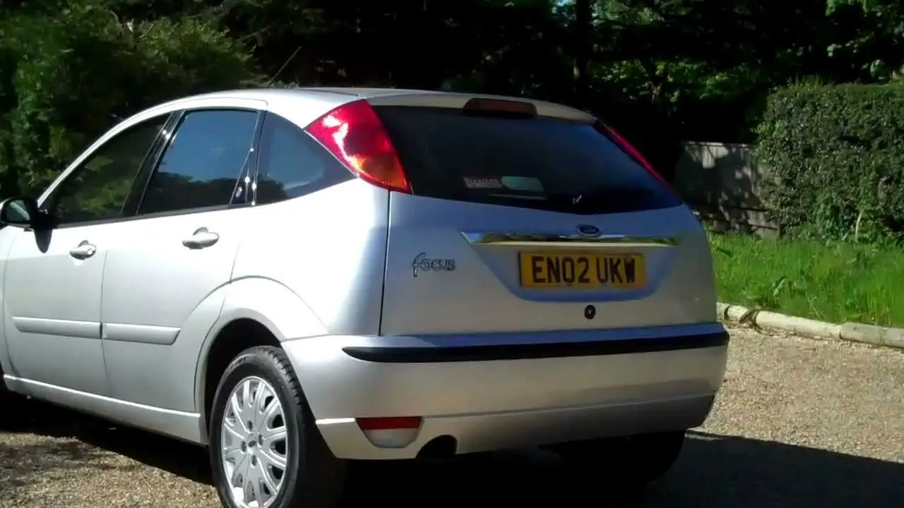 Ford Focus Focus 1.6 Ghia 6