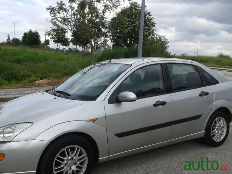 Ford Focus Focus 1.6 Ghia 5