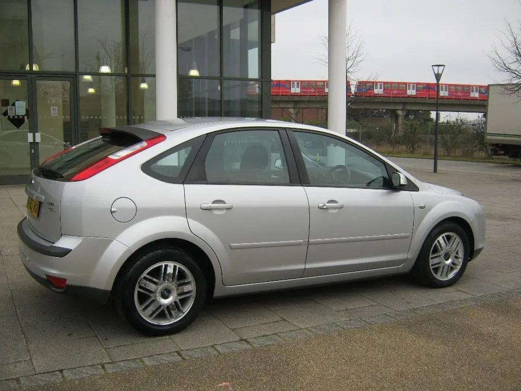 Ford Focus Focus 1.6 TDCI DPF Ghia 4
