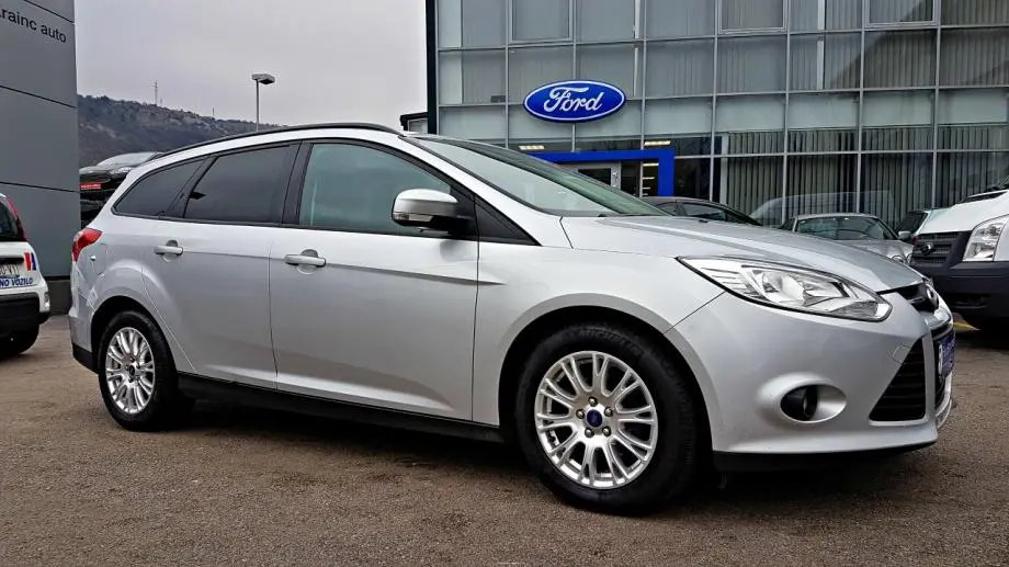 Ford Focus Focus 1.6 Trend X 2