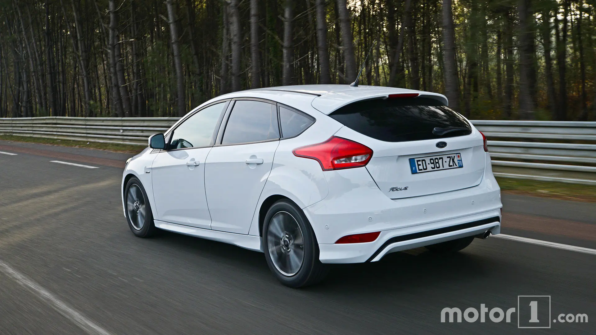 Ford Focus Focus 1.6 Ti-VCT ST-Line 5