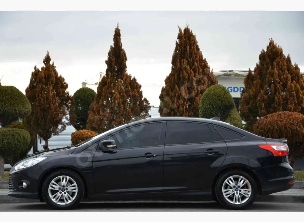 Ford Focus Focus 1.6 Ti-VCT Style 2