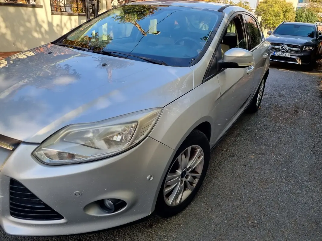 Ford Focus Focus 1.6 Ti-VCT Style 4